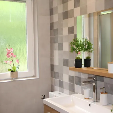 Casa Ondina - Private House With Jacuzzi & Garden In Central Istria *