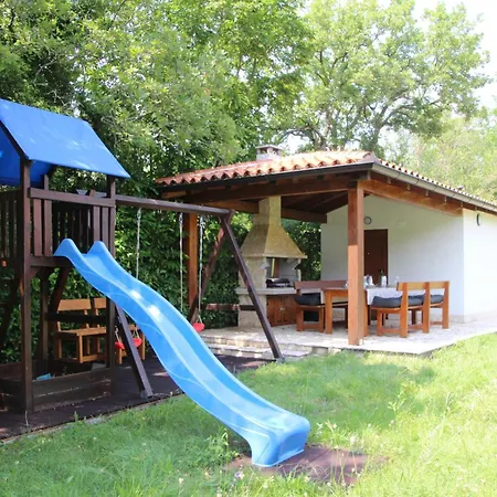 Casa Ondina - Private House With Jacuzzi & Garden In Central Istria بيت للعطل *