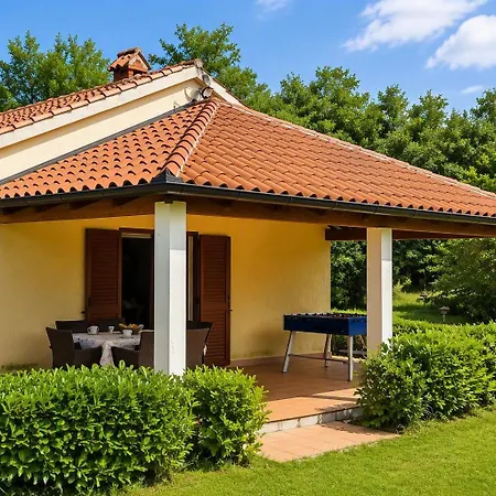 Holiday home Casa Ondina - Private House With Jacuzzi & Big Garden In Istria
