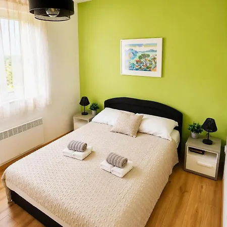 Holiday home Casa Ondina - Private House With Jacuzzi & Big Garden In Istria