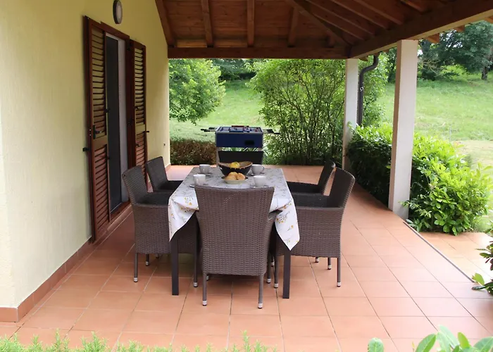 Dom wakacyjny Casa Ondina - Private House With Jacuzzi & Garden In Istria Šumber